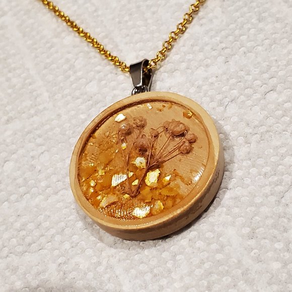 Dried Flower Boho Necklace Resin Disk Pendant Handmade New 18 inch chain NWOT - Picture 1 of 11